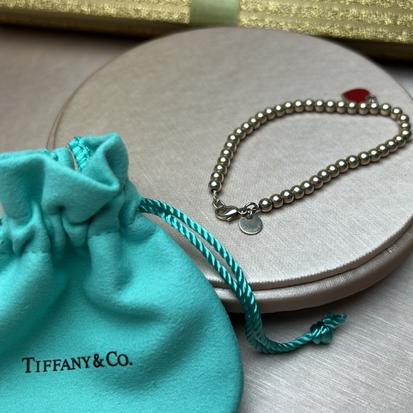 Tiffany & Co. beaded red heart bracelet. Return to Tiffany. # 46 - Picture 3 of 5